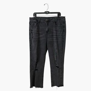 Grace & Lace High Rise Black Jeans Women's Size 16 Raw Hem Cropped Distressed